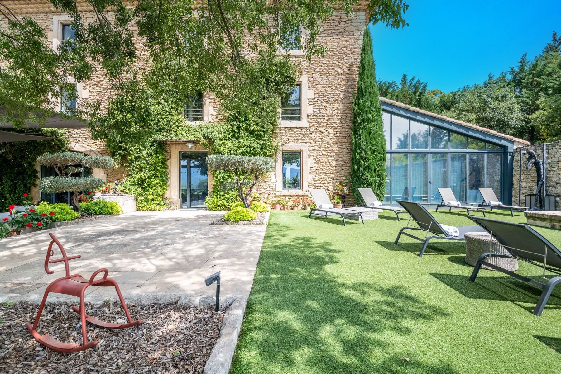 Bastide de la Senancole villa photo.
